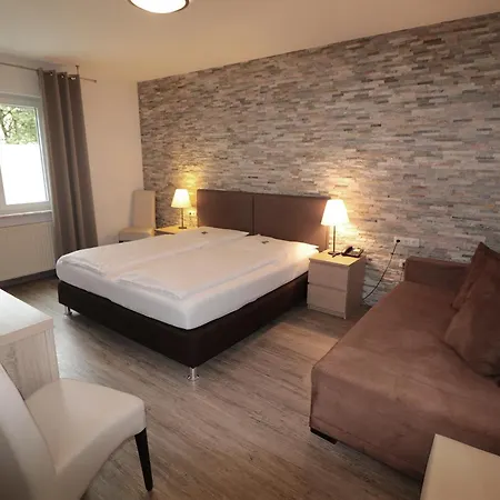 Garni ホテル ツェーフェン